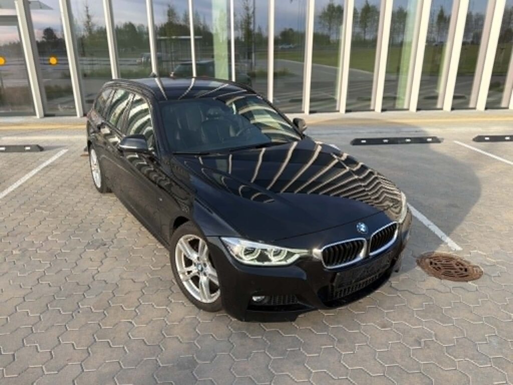 Supirktas automobilis